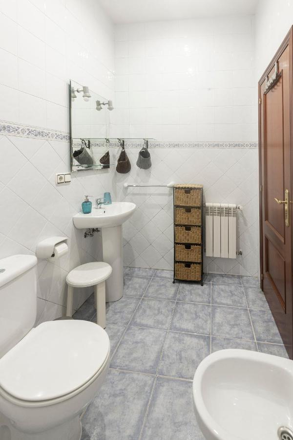 Apartamentos Turisticos La Flor Muros de Nalón Eksteriør bilde