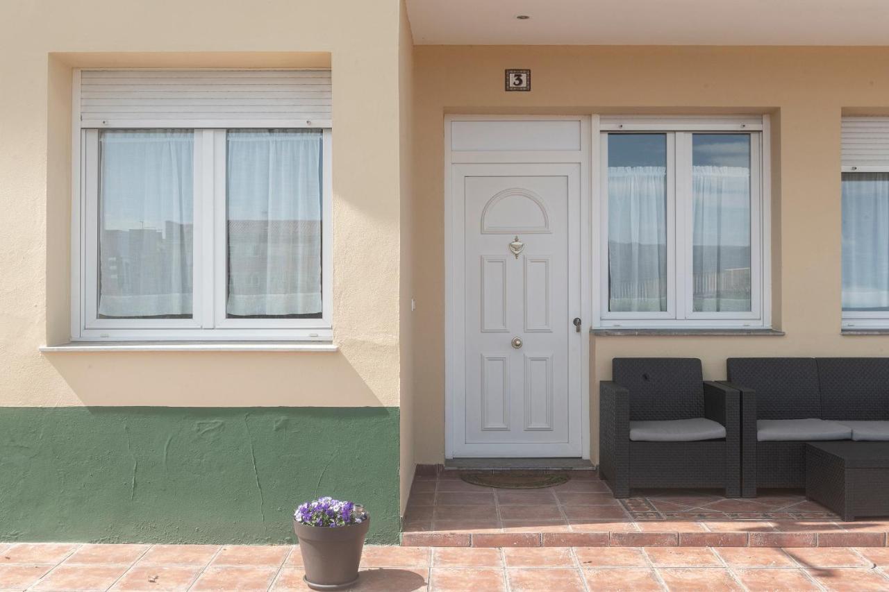 Apartamentos Turisticos La Flor Muros de Nalón Eksteriør bilde